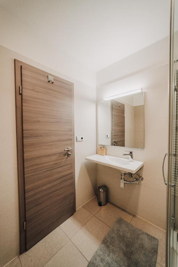 Beautiful New Studio, 400M From The Square Apartamento Plzeň Exterior foto